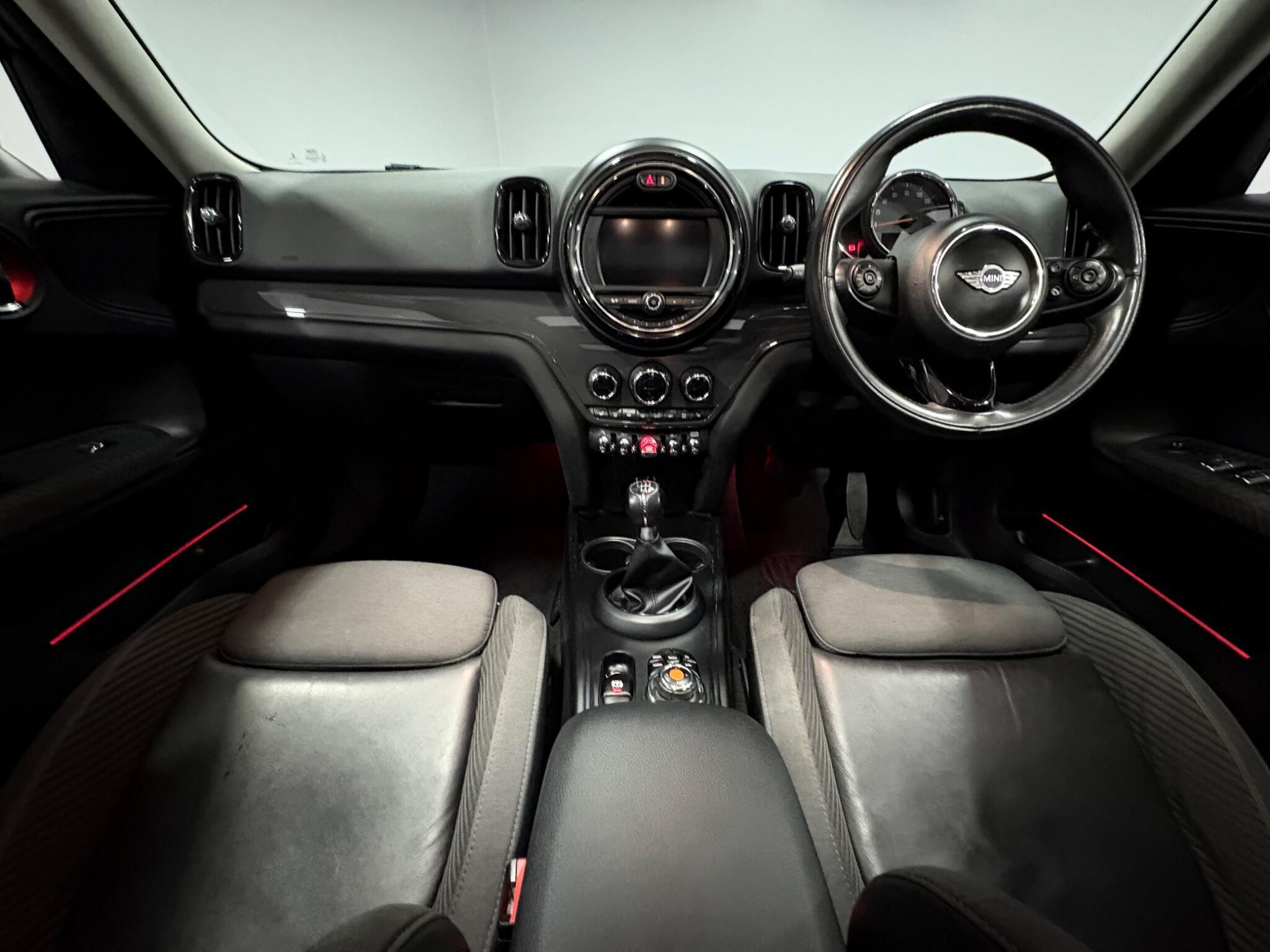 2017 Mini Countryman thumbnail 10