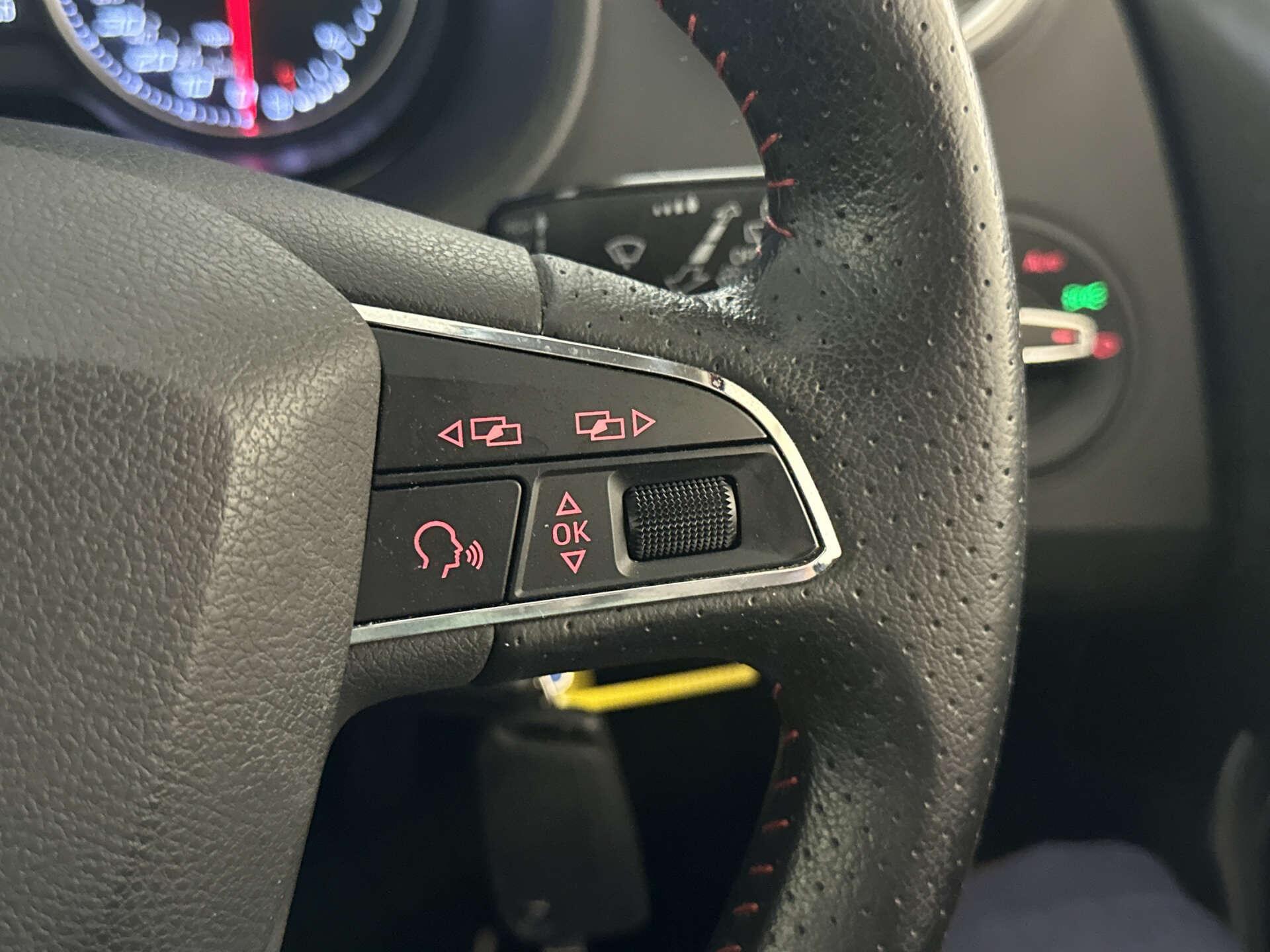 2016 SEAT Ibiza thumbnail 20