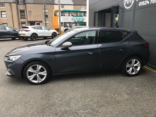 SEAT Leon Photo at-5d04f80f113048d09fb902975efd2688.jpg