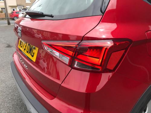 SEAT Arona Photo at-5d142c3ab99646d4b1f97eb0441c3533.jpg