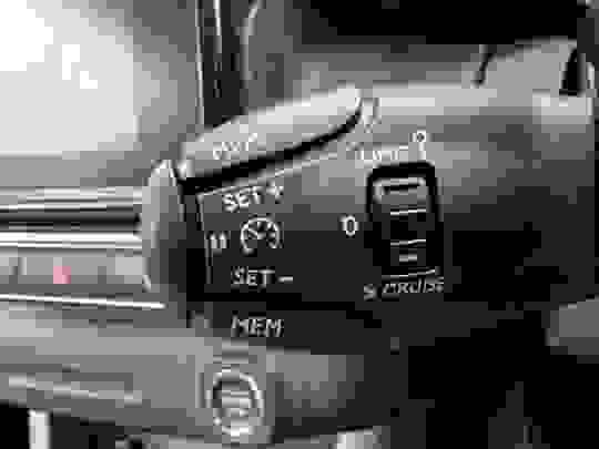 Citroen C3 Aircross Photo at-5d1833efad7c46c09dea1e5b2a606895.jpg