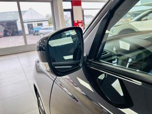 Suzuki Swift Photo 14