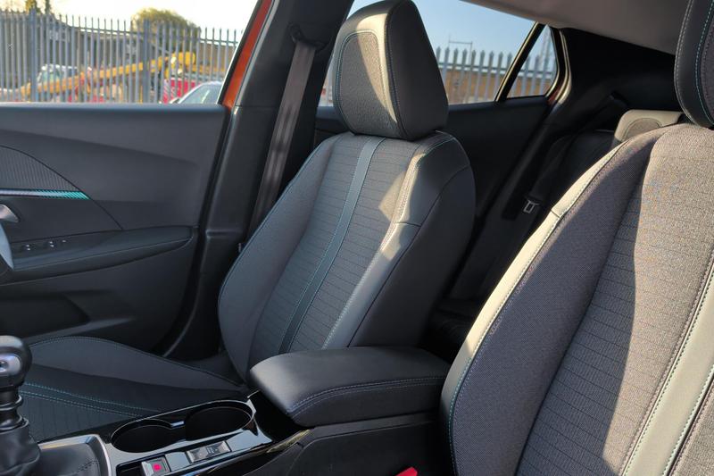 Used Peugeot 2008 NU71DZJ 33