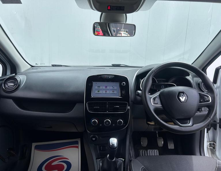 Used Renault Clio WV67ZDU 28