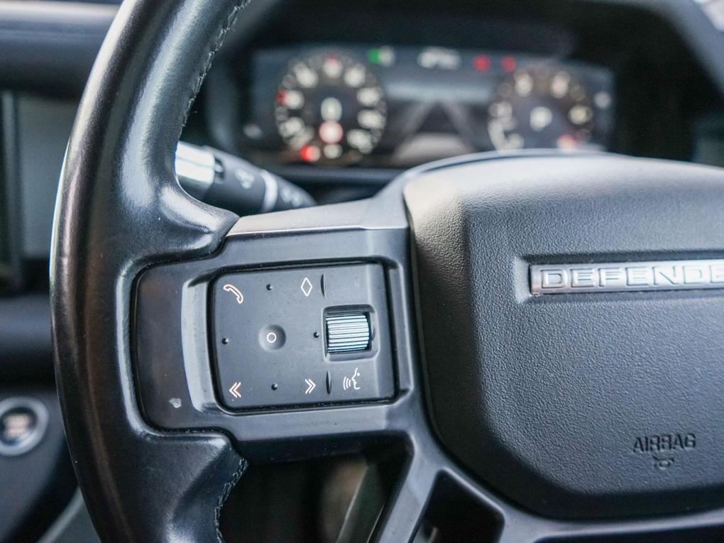 Used Land Rover Defender 90 EN21VHW 38