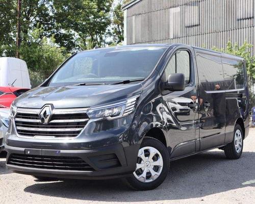 Renault Trafic 2.0 dCi Blue 30 Business LWB Euro 6 (s/s) 5dr at Startin Group