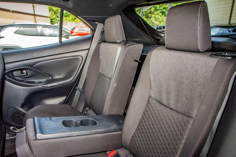 Used Toyota Yaris Cross RO74OJD 29