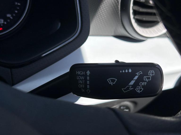 Used SEAT Arona WU72NLO 23