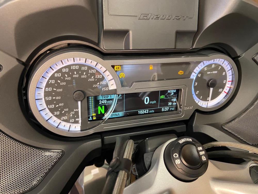 BMW R 1200 RT Photo at-5e15097d292d42729d06478ca0425a6a.jpg