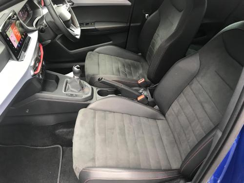 SEAT Ibiza Photo at-5e3f599ec4ce4be8a7ec04ec78d0219e.jpg