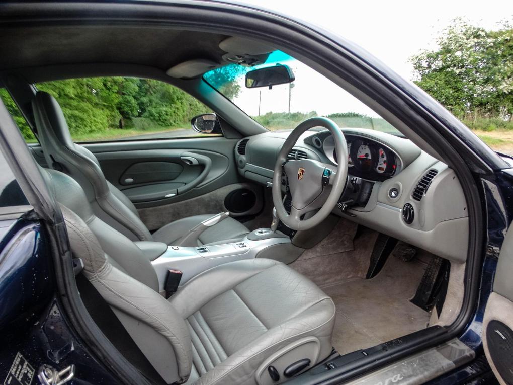 Used Porsche 911 Y8SDD 20