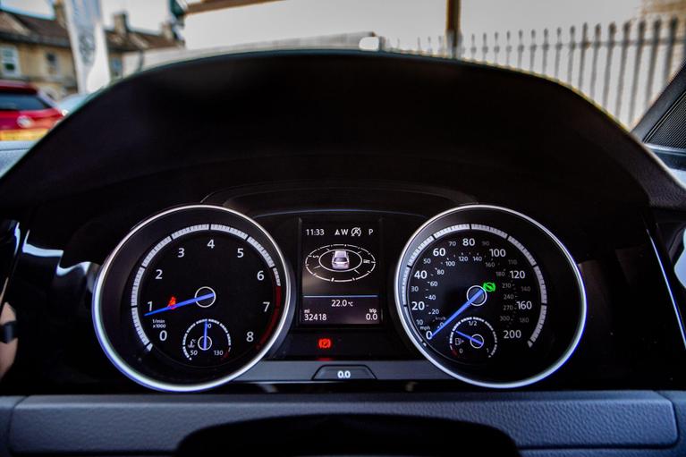 Used Volkswagen Golf DA66WMW 26