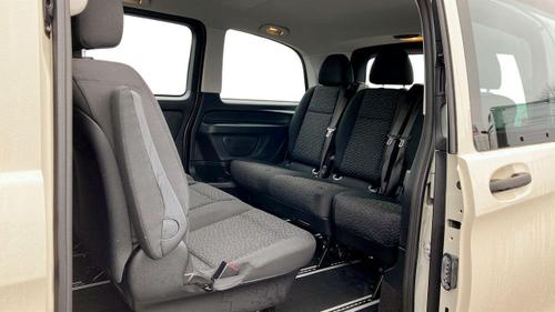 Mercedes-Benz Vito Photo at-5f03656439104131bc782dee527f9916.jpg