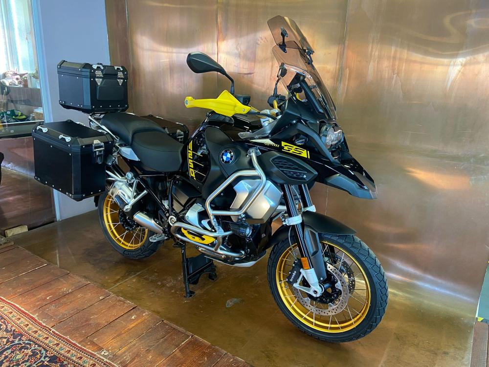 BMW R 1250 GS Adventure Photo at-5f0bf5ebf19140bab1cee398bc75e844.jpg