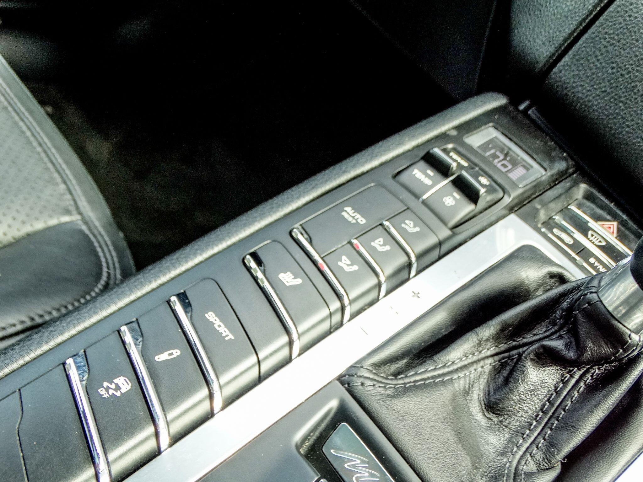 Porsche Macan 3.0T V6 GTS PDK 4WD Euro 6 (s/s) 5dr — photo 24