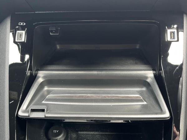 Used Peugeot 2008 YT23RHJ 37