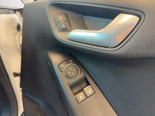 Ford FIESTA Photo at-5f21677722d84a31acca281373fff9ff.jpg