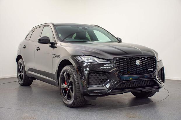 Used ~ Jaguar F-PACE 2.0 P400e 19.3kWh R-Dynamic SE Black Auto AWD Euro 6 (s/s) 5dr at Duckworth Motor Group