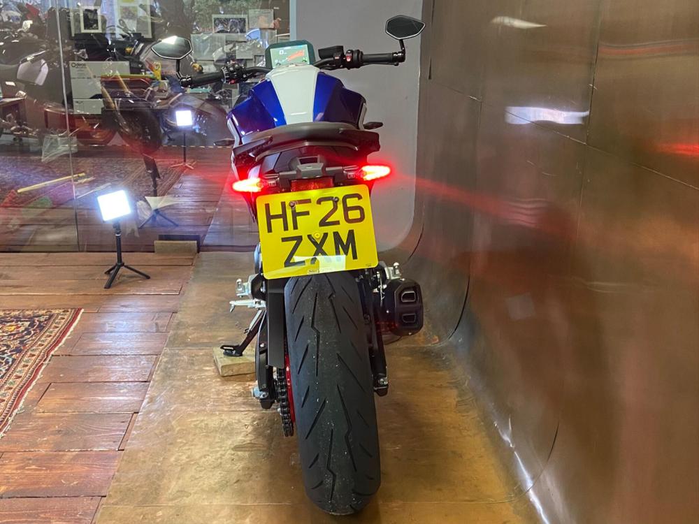 BMW F 900 R Photo at-5f42a0bf763a4cdc9f7c3bd85e6926dc.jpg