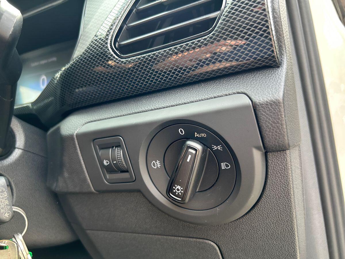 Volkswagen T-cross Photo at-5f677bffb5e049d7a19918d2b40972e4.jpg