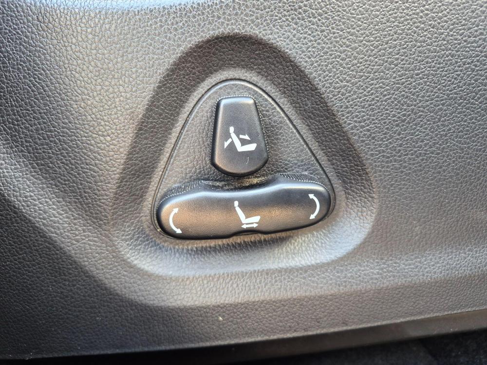 SsangYong Rexton Photo at-5f6e9c2a68a94304b27f5e370342ca84.jpg