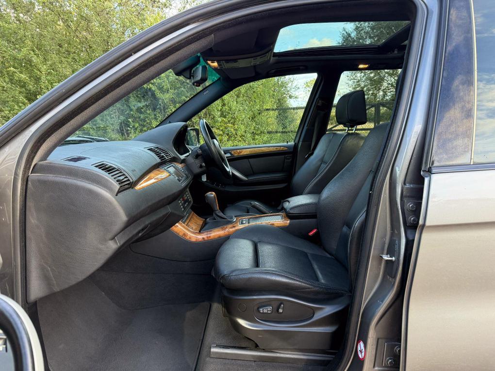 Used BMW X5 LE05AWW 3
