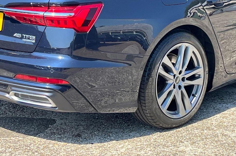 Audi A6 Photo at-5fb9f609c9a24f8eb1566e411cd87c47.jpg