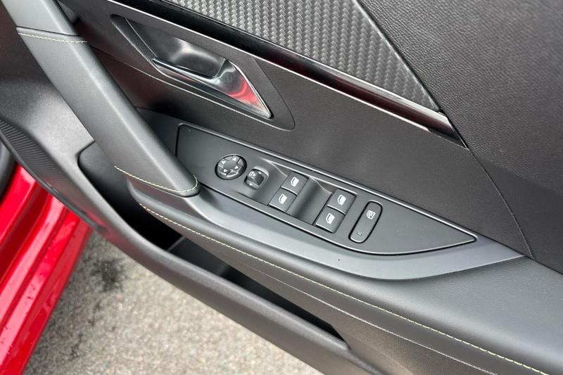 Used Peugeot 208 NV24HDO 24