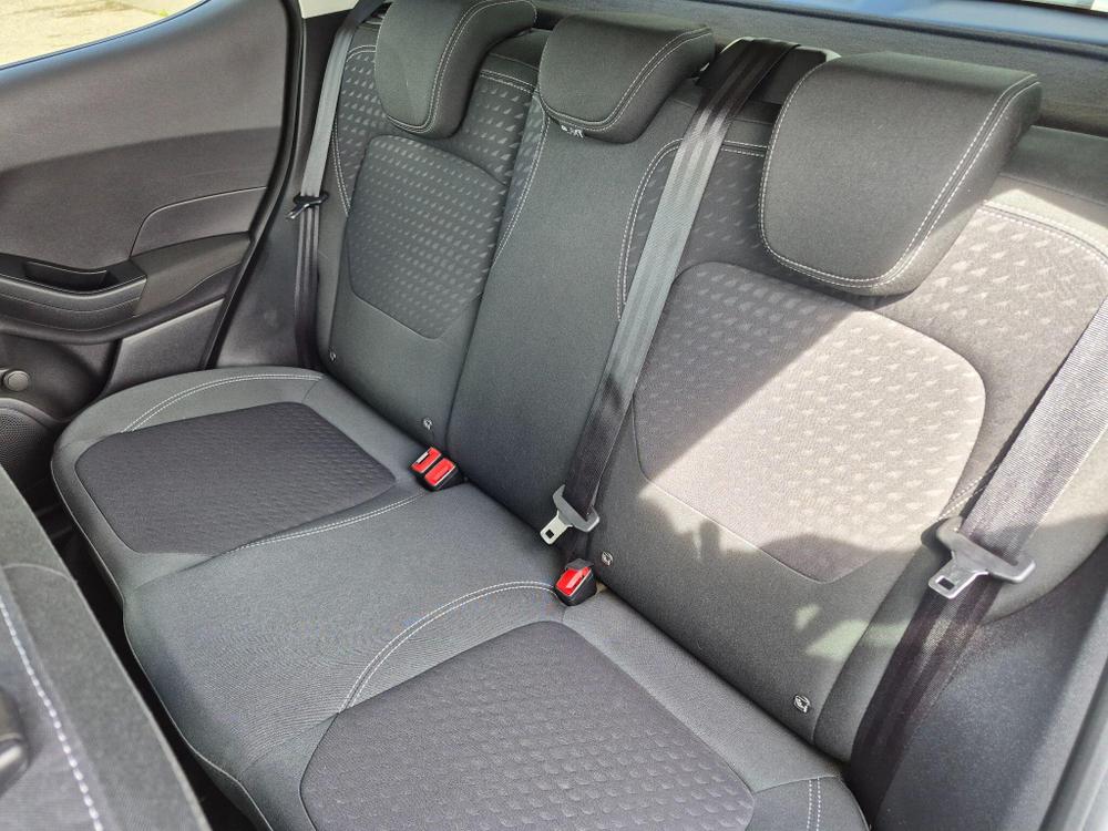 Ford Fiesta Photo at-602ae3804e724493b32690c31293ccb8.jpg