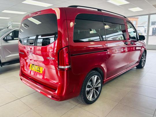 Mercedes-Benz Vito Photo at-60b9952025774890ad1b787f68116602.jpg