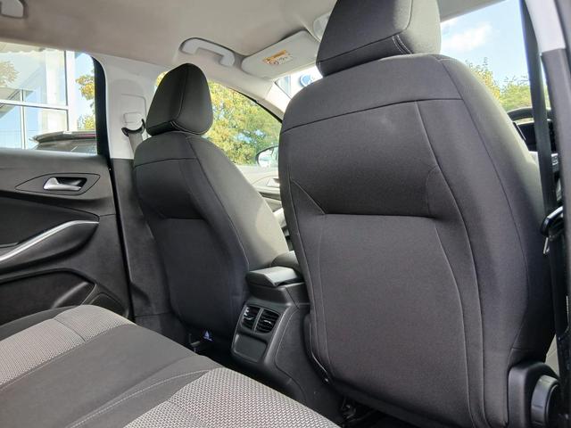 Used Vauxhall Grandland X FG68HHR 17