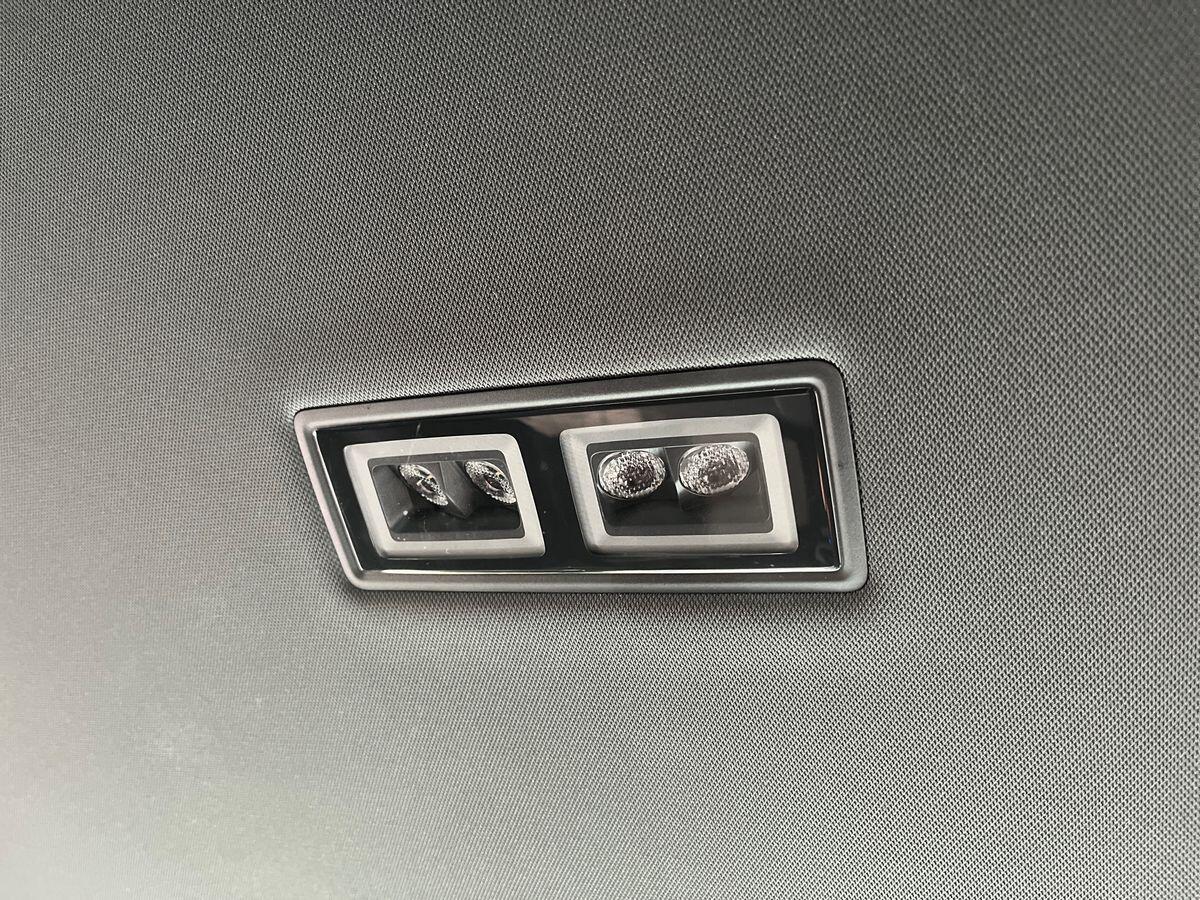Volkswagen Tiguan Photo at-60bdfa3cac544c9f804a0d8a07b72e18.jpg
