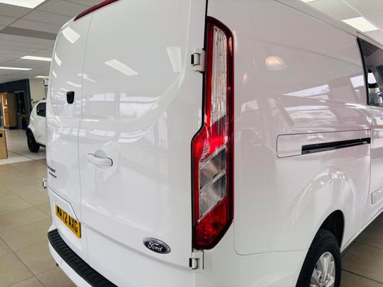 Ford Transit Custom Photo at-60c28553ecb5466ea147cafc5d9c4800.jpg
