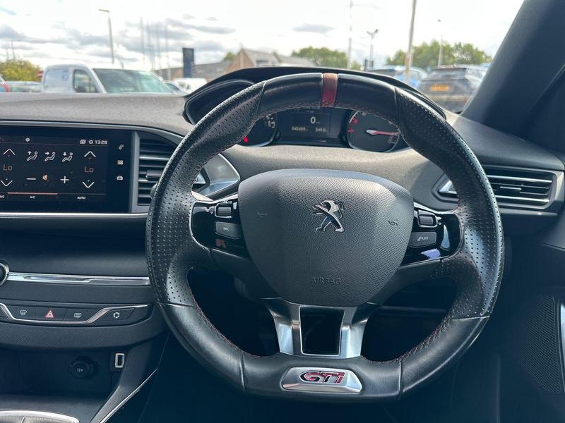 Used Peugeot 308 NU69VXE 32