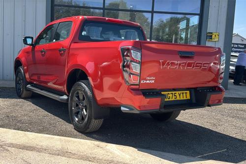 Isuzu D-MAX Photo at-6100cabece714731b29bdd015e28a1cf.jpg