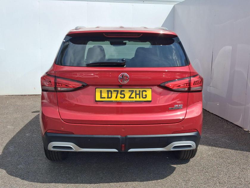 MG MG ZS Photo at-610654945b1a43d99109be0bfbd5b85d.jpg