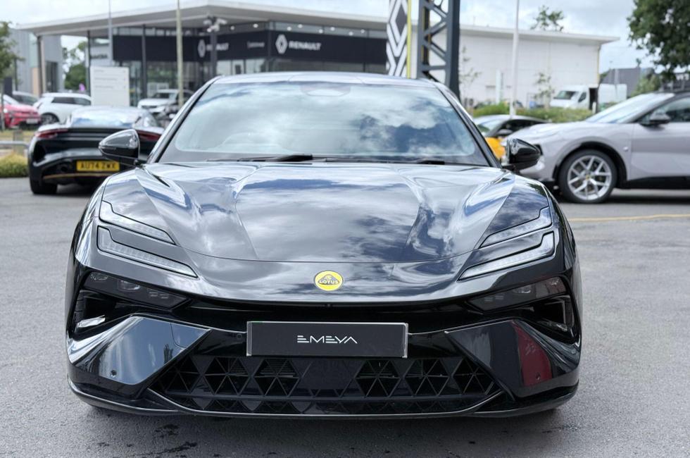 LOTUS Emeya Photo at-610791aff6af4bb2a8994a8899b33b53.jpg