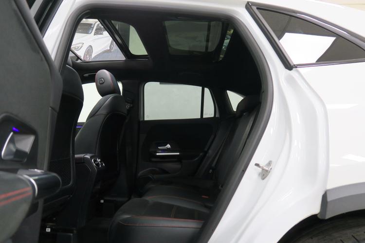 Used Mercedes-Benz GLA KP72UAO 12