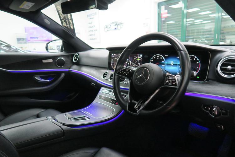 Used Mercedes-Benz E Class HX72YPC 10