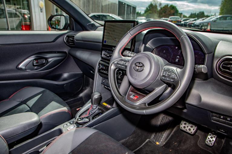 Used Toyota Yaris Cross WR75XUN 12