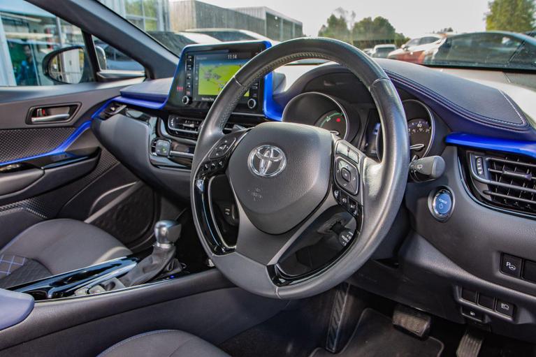 Used Toyota C-HR WT70AEM 12