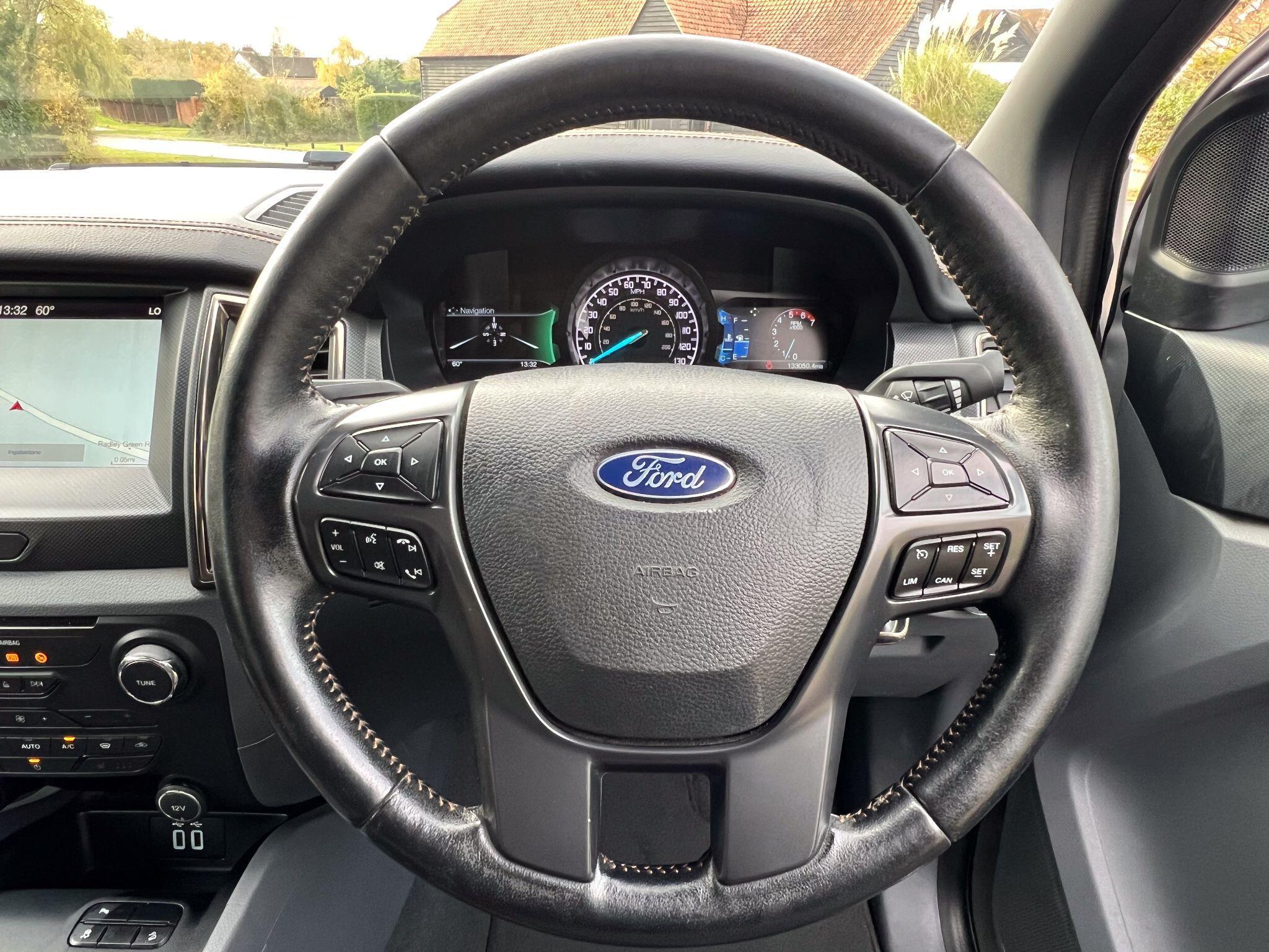 Ford Ranger 3.2 TDCi Wildtrak Auto 4WD Euro 5 4dr — photo 7