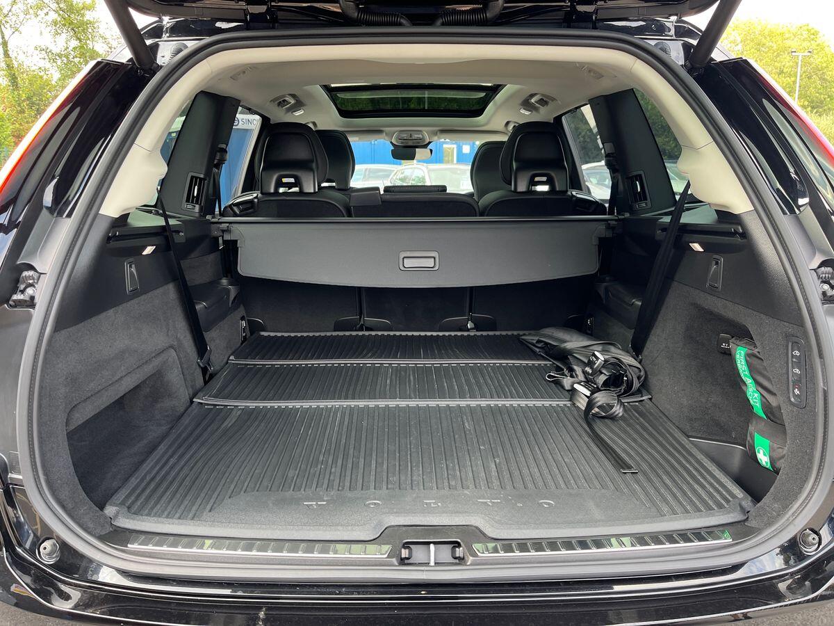 Volvo XC90 Photo 23