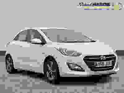 Used 2015 Hyundai i30 1.6 CRDi Blue Drive SE DCT Euro 6 (s/s) 5dr White at Richard Hardie