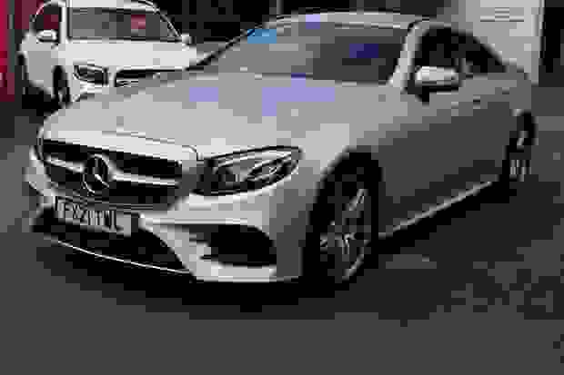 Mercedes-Benz E Class Photo at-6208588664ec4405a482c1f9d5b2a02d.jpg