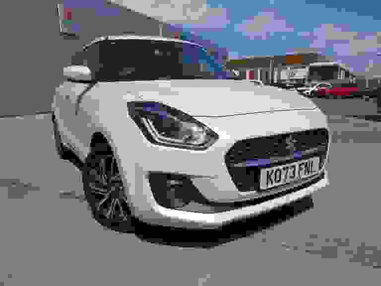 Used 2023 Suzuki Swift 1.2 Dualjet MHEV SZ5 CVT Euro 6 (s/s) 5dr Pure White at Parkway Volkswagen