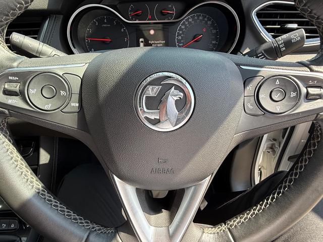 Used Vauxhall Grandland X YN21BTW 27
