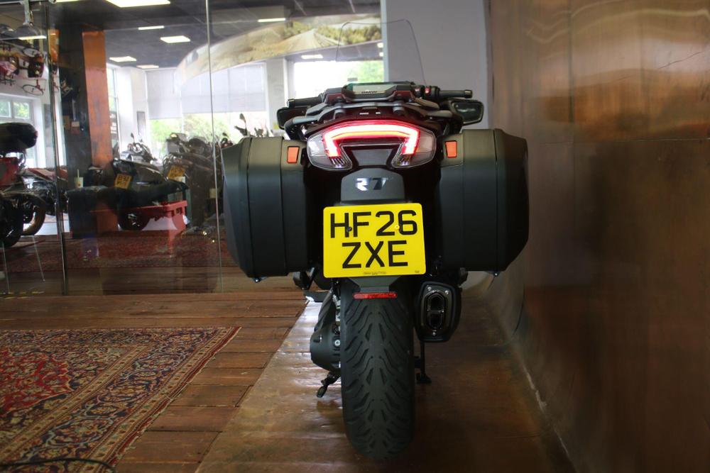BMW R 1300 RT Photo at-62602686b128494b80fbaf73ce6ebe93.jpg