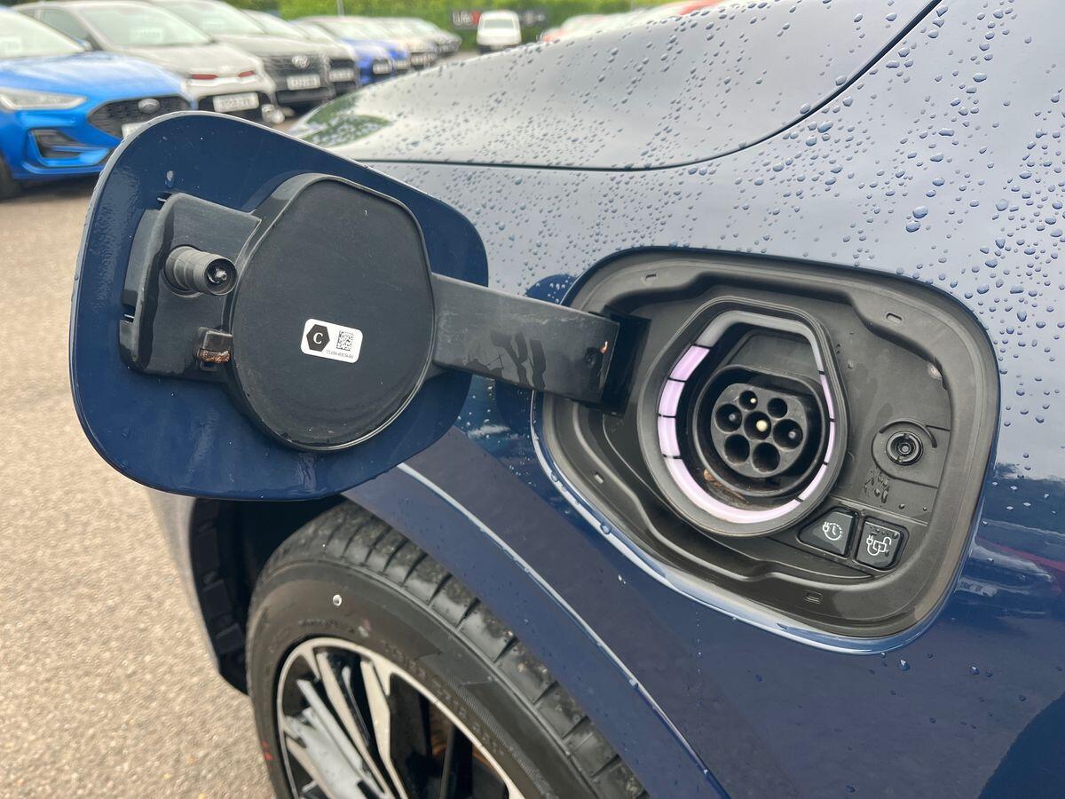 Ford Kuga Photo 25