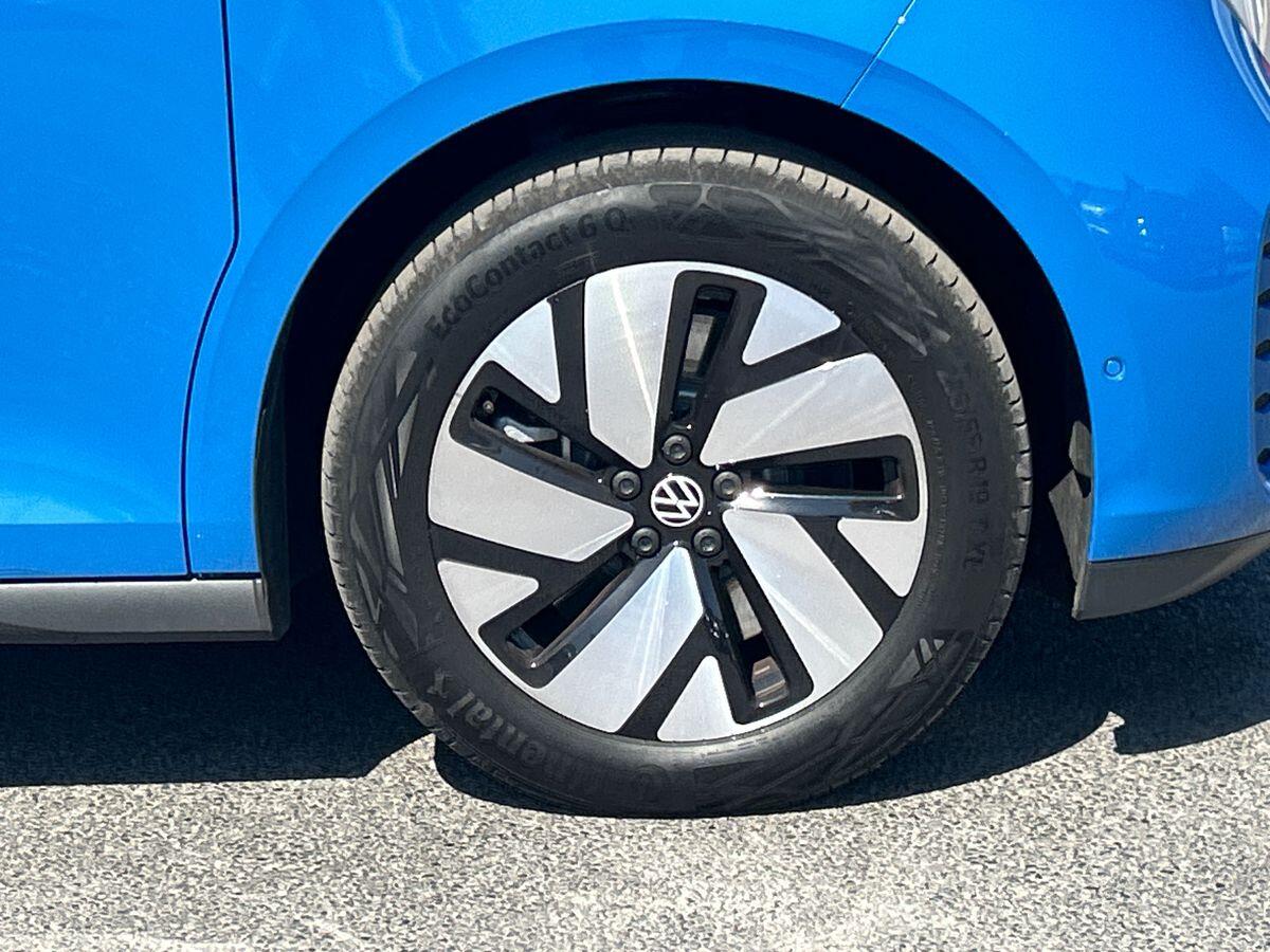 Volkswagen ID. Buzz Photo at-62a7ec167ad046a68d8036168c2148d9.jpg
